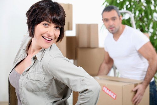 Packing and transport for office furniture and equipment